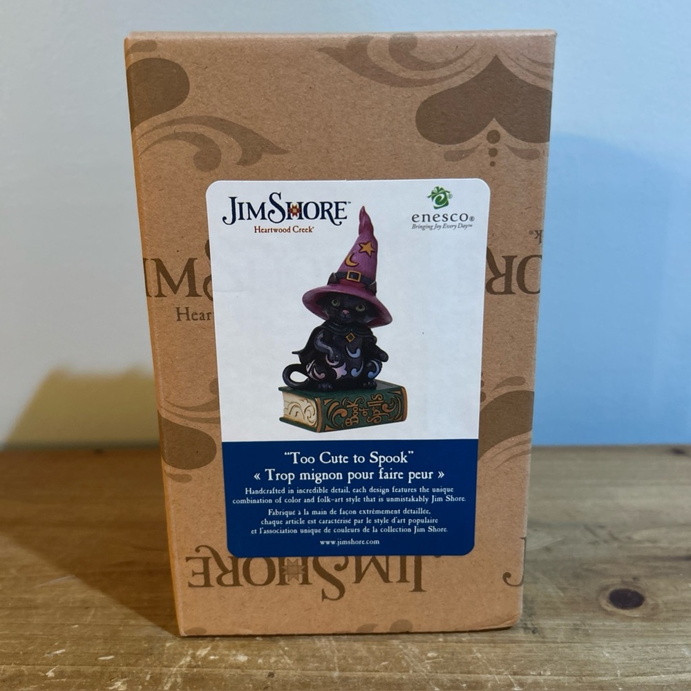 Jim Shore Enesco Black Cat w/ Purple Hat on books Figurine “too cute to spook”